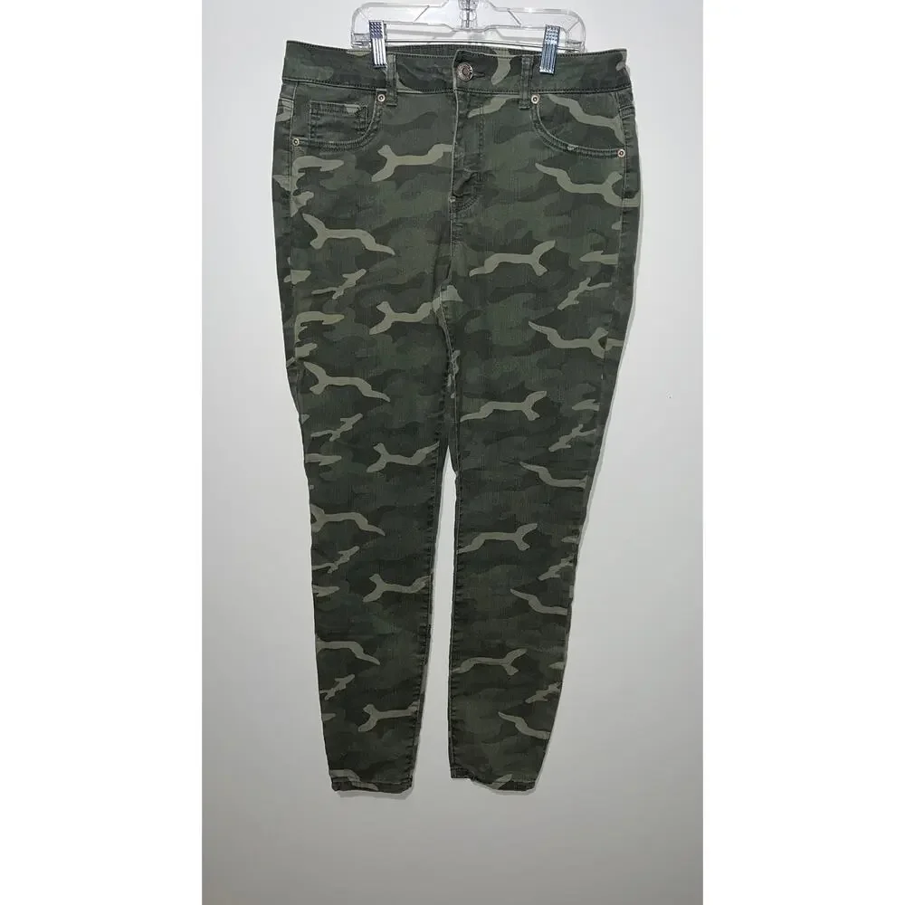Maurice’s women’s camouflage pants - Picture 9 of 10